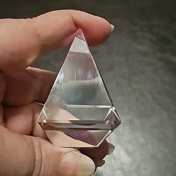 Pyramid Paper Weight Crystal 2 1/2" - Picture 5 of 5